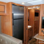 2014 Fleetwood BOUNDER Classic 30T Class-A, 2-Slides, Full Body Paint-Thumbnail