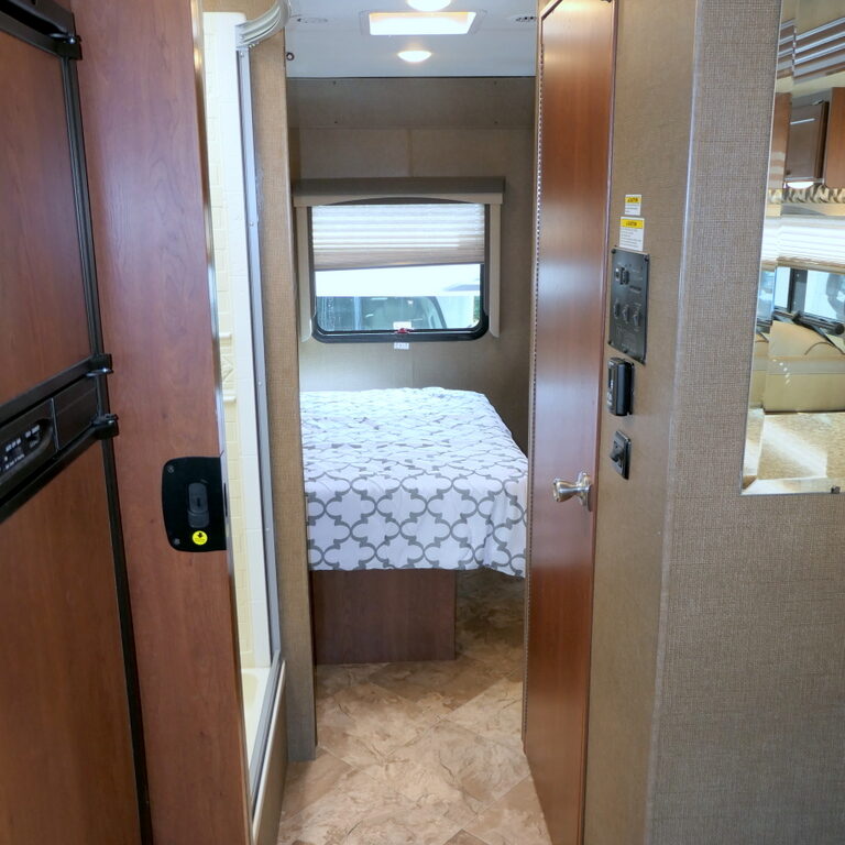 2017 ACE 30.1 Class-A, by Thor Motor Coach, 2-Slide-Outs, Drop-Bunk-Image