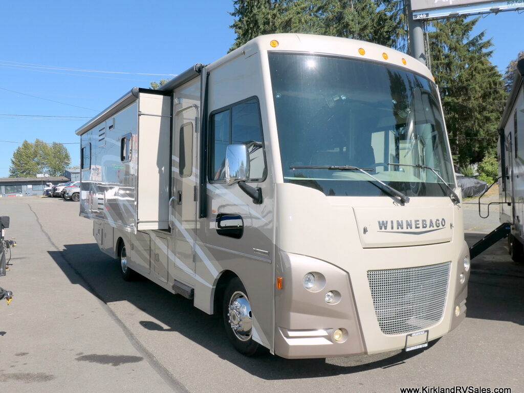 2017 Winnebago SUNSTAR LX 27N Class-A, 3-Slide-Outs, Full Paint, Low Miles-Image