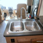 2017 Winnebago SUNSTAR LX 27N Class-A, 3-Slide-Outs, Full Paint, Low Miles-Thumbnail