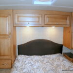 2017 Winnebago SUNSTAR LX 27N Class-A, 3-Slide-Outs, Full Paint, Low Miles-Thumbnail