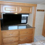 2017 Winnebago SUNSTAR LX 27N Class-A, 3-Slide-Outs, Full Paint, Low Miles-Thumbnail