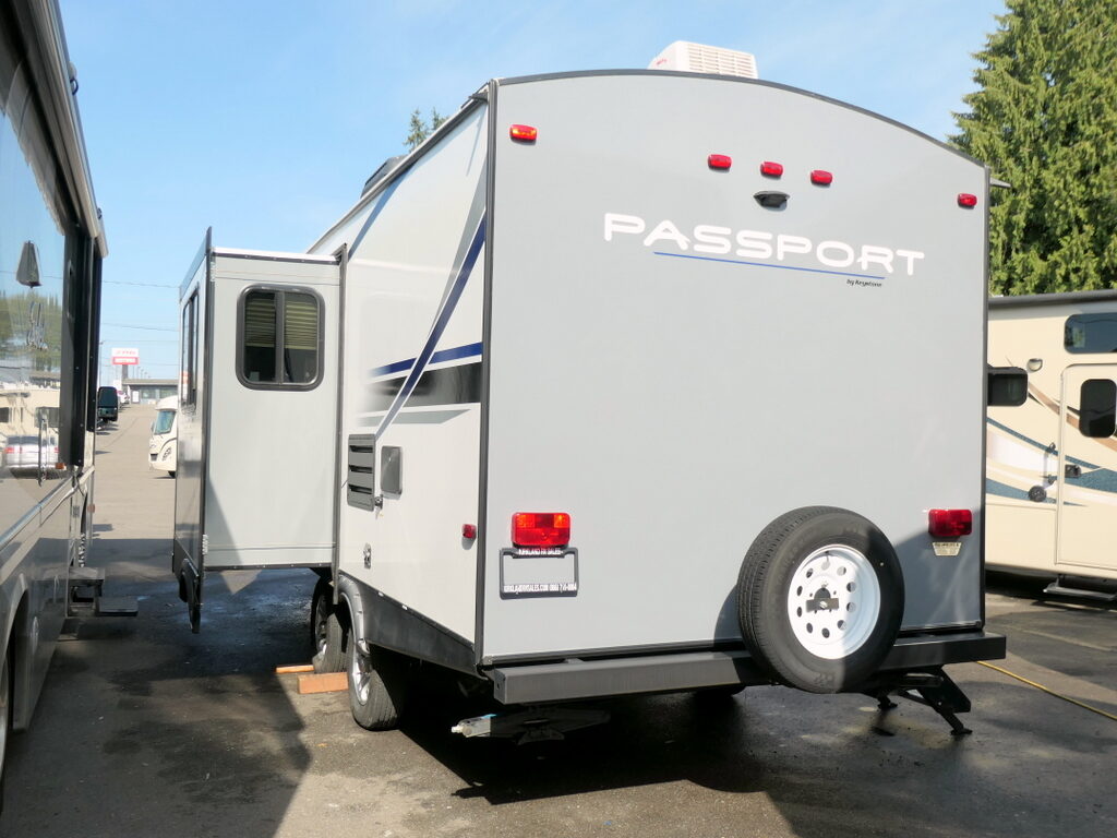 2019 PASSPORT GT 2210RBWE Travel Trailer, by Keystone, Slide-Out-Image