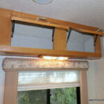 2004 SUN VOYAGER 8351MXG Class-A, By Gulf Stream, 2-Slide-Outs-Thumbnail