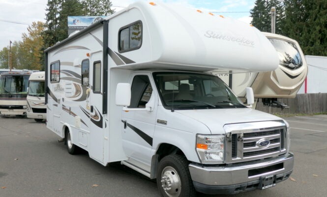 2014 Forest River SUNSEEKER 2300 Class-C, Non-Slide, Only 24′ Long!-Image