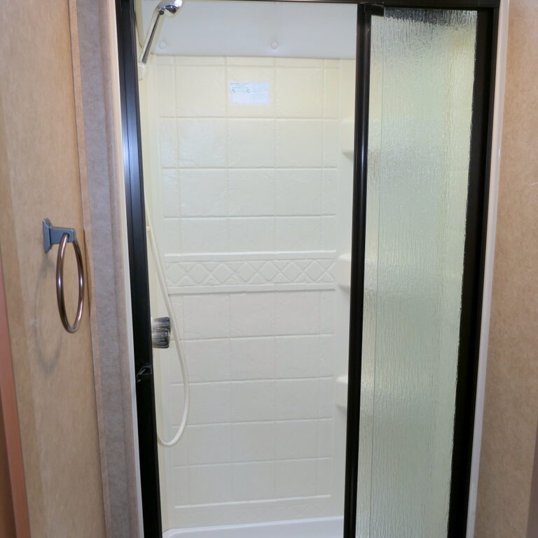 2014 Forest River SUNSEEKER 2300 Class-C, Non-Slide, Only 24′ Long!-Image