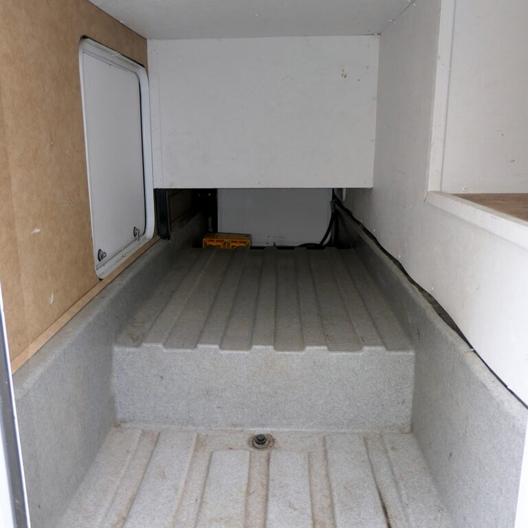 2014 Forest River SUNSEEKER 2300 Class-C, Non-Slide, Only 24′ Long!-Image