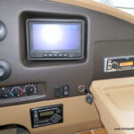 2015 Winnebago VISTA 31KE Class-A, Slide-Out, Solar, Great Storage!-Thumbnail