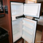 2015 Winnebago VISTA 31KE Class-A, Slide-Out, Solar, Great Storage!-Thumbnail