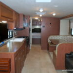 2015 Winnebago VISTA 31KE Class-A, Slide-Out, Solar, Great Storage!-Thumbnail