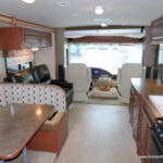 2015 Winnebago VISTA 31KE Class-A, Slide-Out, Solar, Great Storage!-Thumbnail