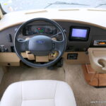 2015 Winnebago VISTA 31KE Class-A, Slide-Out, Solar, Great Storage!-Thumbnail