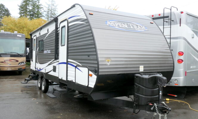 2018 Dutchmen ASPEN TRAIL 2390RKS Travel Trailer, Slide-Out, Like New!-Image