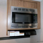 2018 Dutchmen ASPEN TRAIL 2390RKS Travel Trailer, Slide-Out, Like New!-Thumbnail