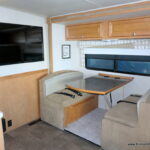 2014 Winnebago VISTA 27N Class-A, 3-Slide-Outs, Low Miles!-Thumbnail