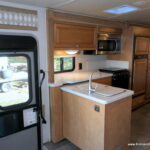 2014 Winnebago VISTA 27N Class-A, 3-Slide-Outs, Low Miles!-Thumbnail