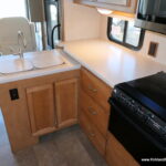 2014 Winnebago VISTA 27N Class-A, 3-Slide-Outs, Low Miles!-Thumbnail