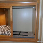 2014 Winnebago VISTA 27N Class-A, 3-Slide-Outs, Low Miles!-Thumbnail