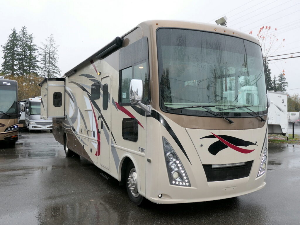 2017 Thor WINDSPORT 35M Class-A, 1-1/2 Bath, Dual AC’s, 2-Slide-Outs-Image