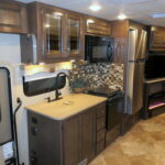 2017 Thor WINDSPORT 35M Class-A, 1-1/2 Bath, Dual AC’s, 2-Slide-Outs-Thumbnail