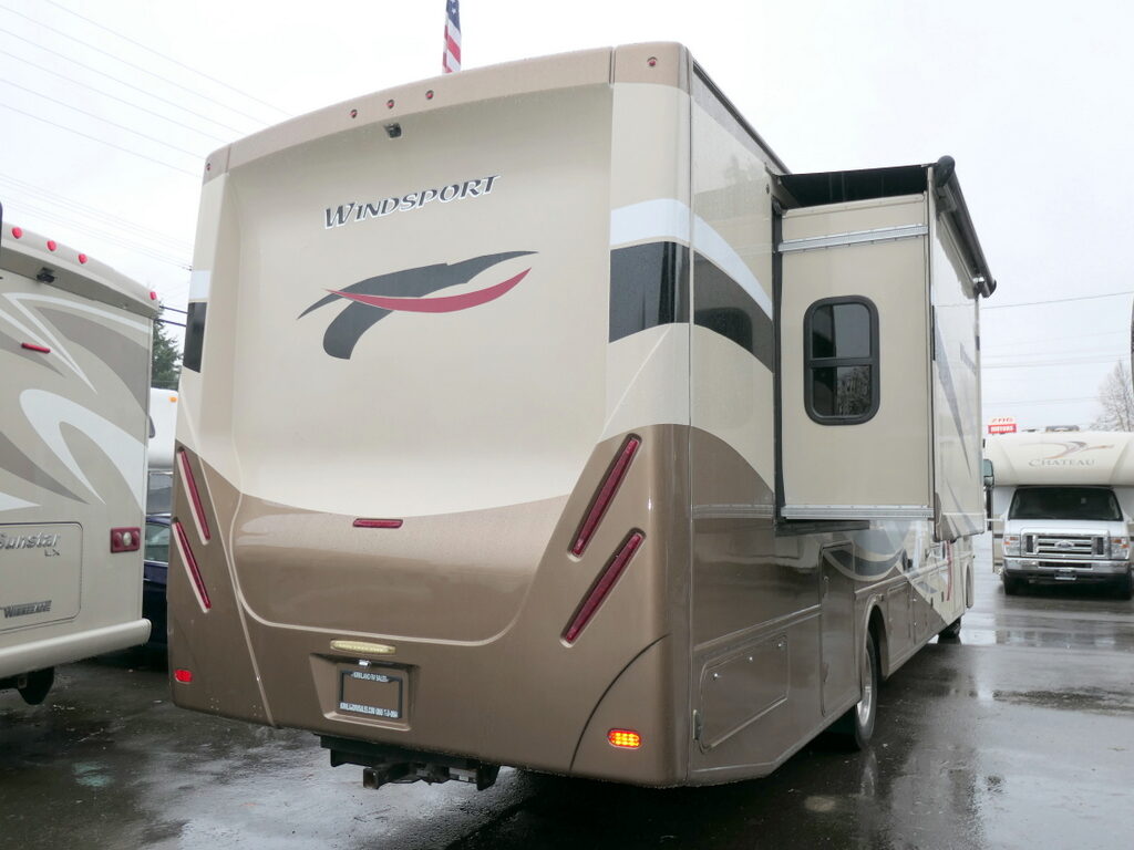 2017 Thor WINDSPORT 35M Class-A, 1-1/2 Bath, Dual AC’s, 2-Slide-Outs-Image