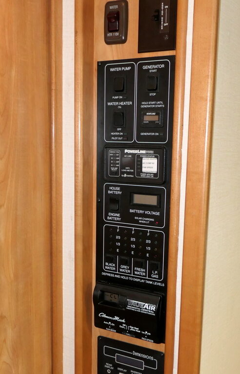 2007 JOURNEY 36G Bus by Winnebago, CAT-350HP, Full-Paint, 2-Slide-Outs-Image