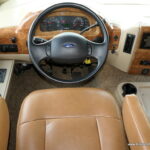 2015 ACE 30.1 Class-A by Thor Motor Coach, 2-Slide-Outs, Low Miles!-Thumbnail