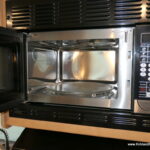 2015 ACE 30.1 Class-A by Thor Motor Coach, 2-Slide-Outs, Low Miles!-Thumbnail