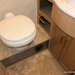 2015 ACE 30.1 Class-A by Thor Motor Coach, 2-Slide-Outs, Low Miles!-Thumbnail