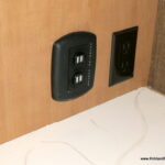 2015 ACE 30.1 Class-A by Thor Motor Coach, 2-Slide-Outs, Low Miles!-Thumbnail