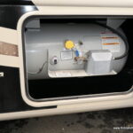 2015 ACE 30.1 Class-A by Thor Motor Coach, 2-Slide-Outs, Low Miles!-Thumbnail