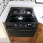 2000 Four Winds CHATEAU Sport 28A Class-C, By Thor, Non-Slide, Sleeps-8-Thumbnail