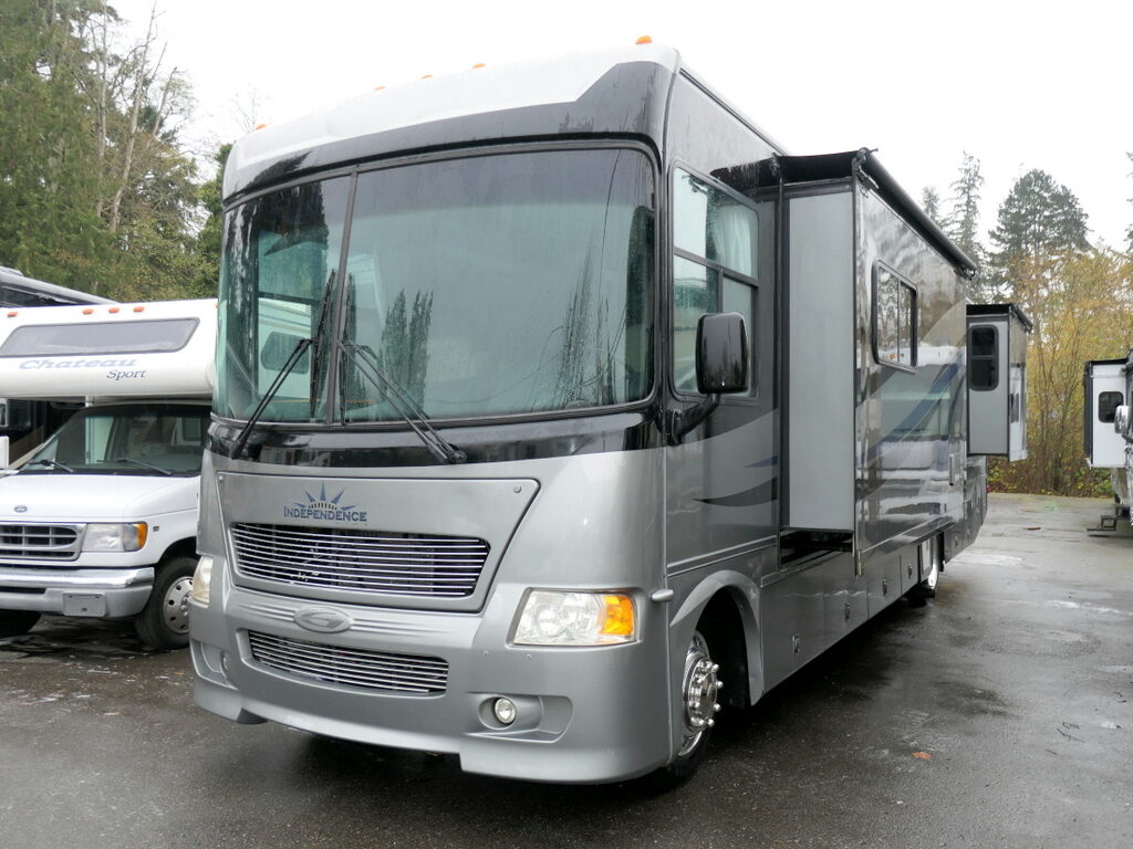 2008 Gulf Stream INDEPENDENCE 8367 Class-A, 3-Slide-Outs, Low Miles!-Image