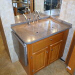 2008 Gulf Stream INDEPENDENCE 8367 Class-A, 3-Slide-Outs, Low Miles!-Thumbnail