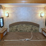 2008 Gulf Stream INDEPENDENCE 8367 Class-A, 3-Slide-Outs, Low Miles!-Thumbnail