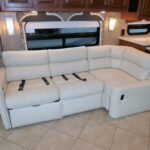 2014 Itasca SUNCRUISER 38Q Class-A, By Winnebago, 3-Slides, Full Paint, Solar!-Thumbnail