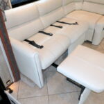 2014 Itasca SUNCRUISER 38Q Class-A, By Winnebago, 3-Slides, Full Paint, Solar!-Thumbnail