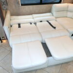 2014 Itasca SUNCRUISER 38Q Class-A, By Winnebago, 3-Slides, Full Paint, Solar!-Thumbnail