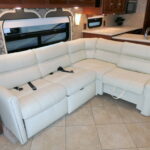 2014 Itasca SUNCRUISER 38Q Class-A, By Winnebago, 3-Slides, Full Paint, Solar!-Thumbnail