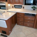 2014 Itasca SUNCRUISER 38Q Class-A, By Winnebago, 3-Slides, Full Paint, Solar!-Thumbnail