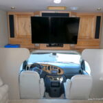 2004 Jayco GRANITE RIDGE 3100SS Class-C, Slide-Out, Clean * LOW MILES!-Thumbnail