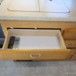 2004 Jayco GRANITE RIDGE 3100SS Class-C, Slide-Out, Clean * LOW MILES!-Thumbnail