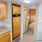 2004 Jayco GRANITE RIDGE 3100SS Class-C, Slide-Out, Clean * LOW MILES!-Thumbnail