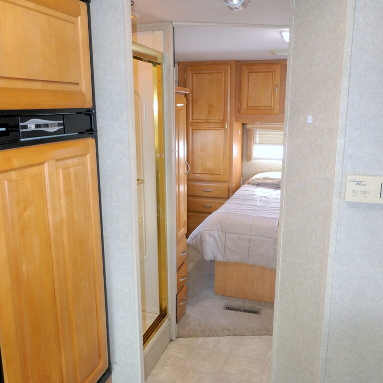 2004 Jayco GRANITE RIDGE 3100SS Class-C, Slide-Out, Clean * LOW MILES!-Image