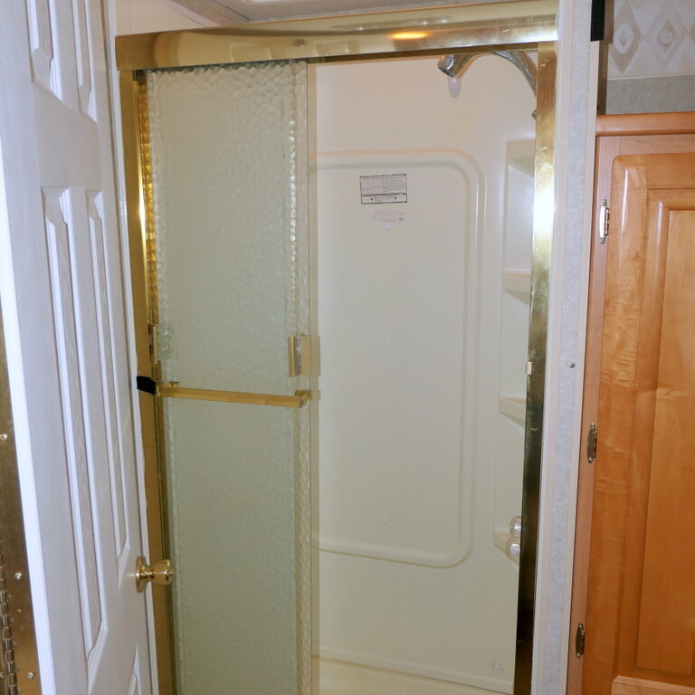 2004 Jayco GRANITE RIDGE 3100SS Class-C, Slide-Out, Clean * LOW MILES!-Image