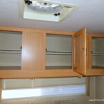 2004 Jayco GRANITE RIDGE 3100SS Class-C, Slide-Out, Clean * LOW MILES!-Thumbnail