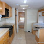 2004 Jayco GRANITE RIDGE 3100SS Class-C, Slide-Out, Clean * LOW MILES!-Thumbnail