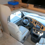 2004 Jayco GRANITE RIDGE 3100SS Class-C, Slide-Out, Clean * LOW MILES!-Thumbnail