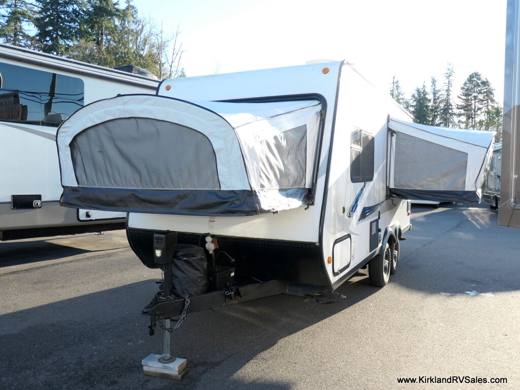 2017 Jayco JAY FEATHER 7 17XFD Travel Trailer, 3 Bed Pop-Outs, Double Axle-Image