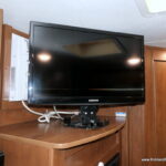 2017 Jayco JAY FEATHER 7 17XFD Travel Trailer, 3 Bed Pop-Outs, Double Axle-Thumbnail